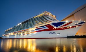 Das neueste Kreuzfahrtschiff der MEYER WERFT, die Arvia, wird voraussichtlich am Samstag, den 5. November 2022 Papenburg verlassen und auf der Ems nach Eemshaven (Niederlande) überführt. Die Ankunft in Eemshaven ist am Montag, 7. November, geplant. Nach technischen und nautischen Erprobungen wird die Arvia für die spätere Ablieferung an P&O Cruises (GB) Kurs auf Bremerhaven nehmen.